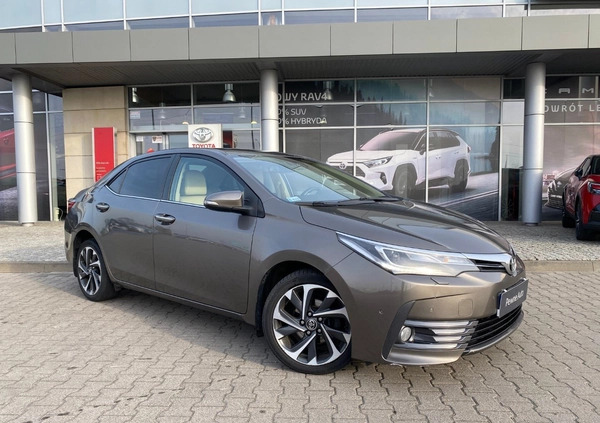 Toyota Corolla cena 49900 przebieg: 253080, rok produkcji 2016 z Kalisz małe 596